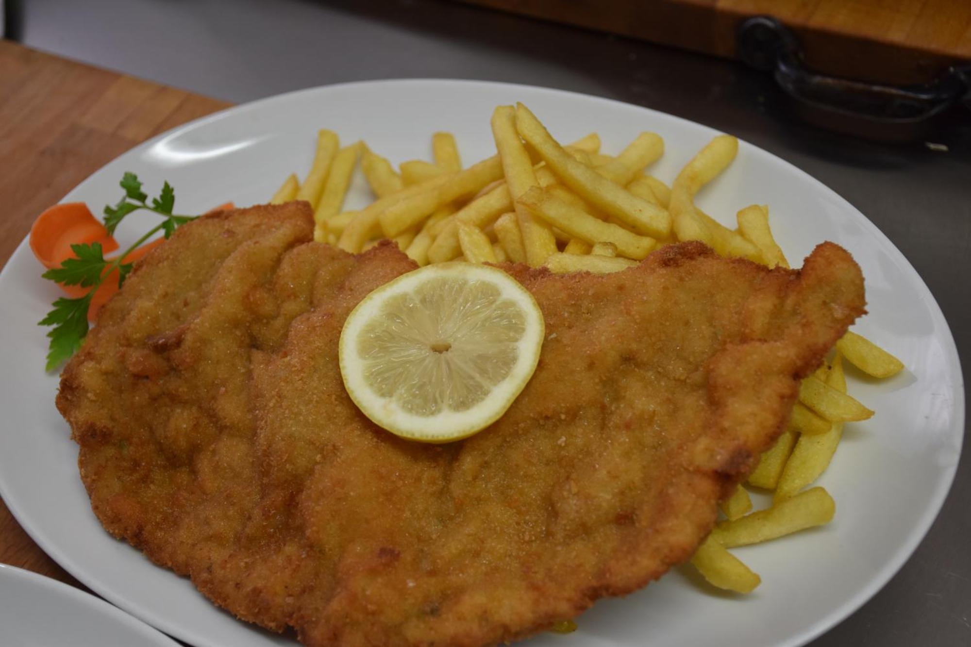 Gasthaus Und Pension Halli-Galli باساو المظهر الخارجي الصورة